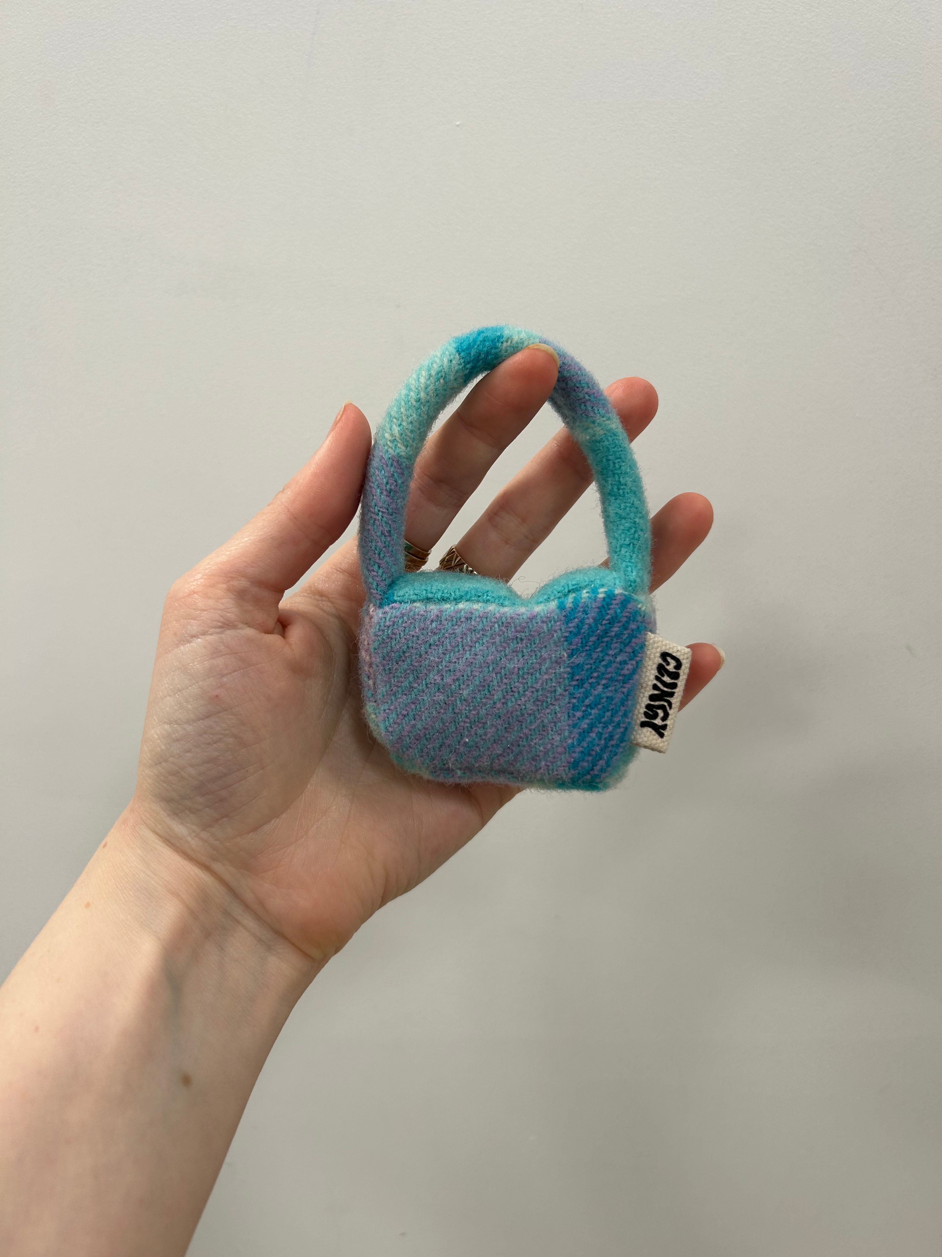 Finger Clingers image 13