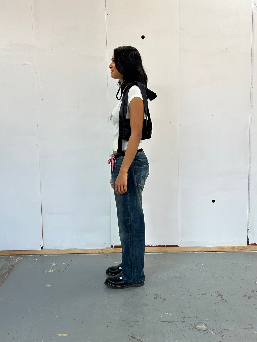 Black Tie Shoulder Clinger image 3