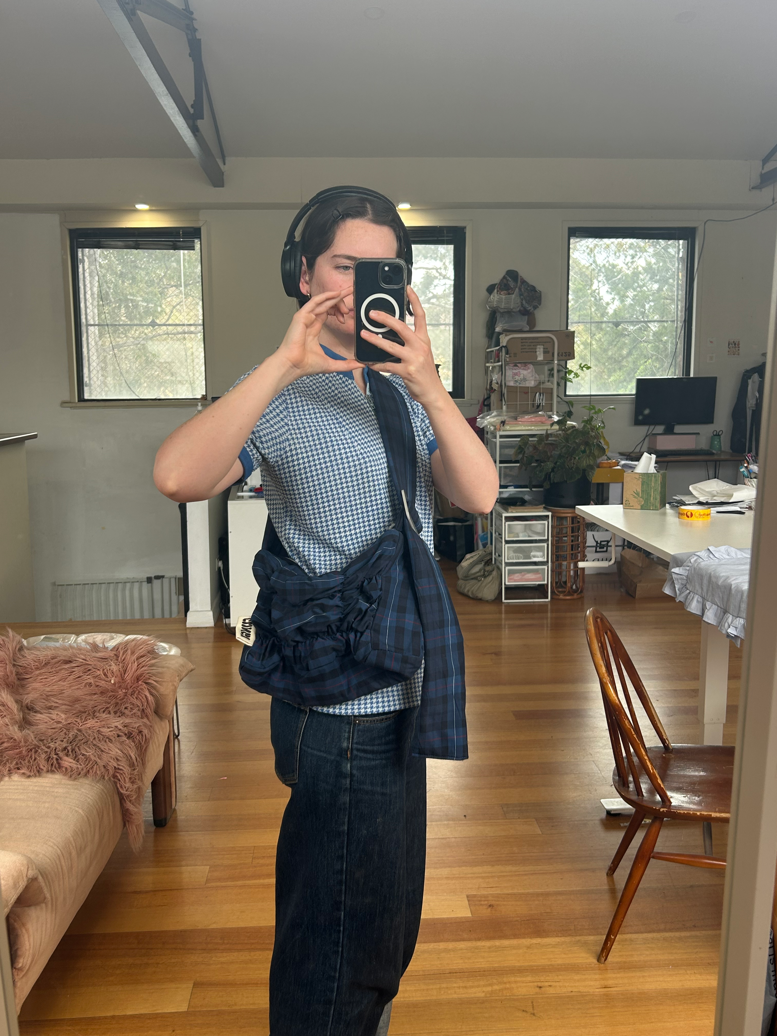 Picnic Scrunch iPad Kid Clinger in Blue (adjustable) image 1