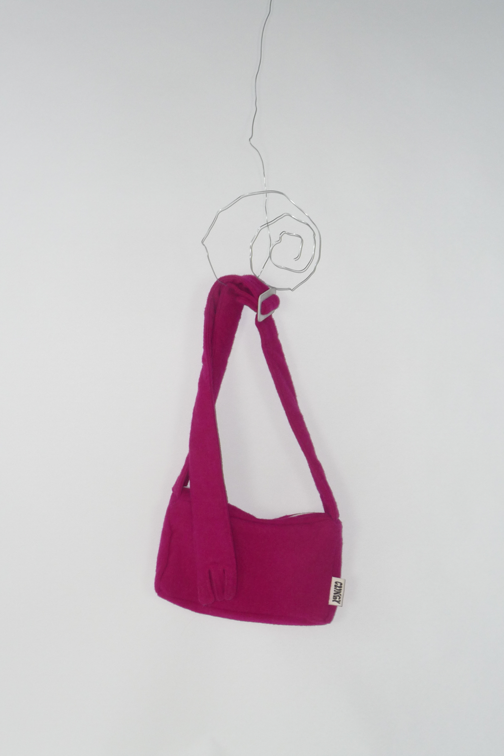 Wanda Scarf/Bag iPad Kid Clinger