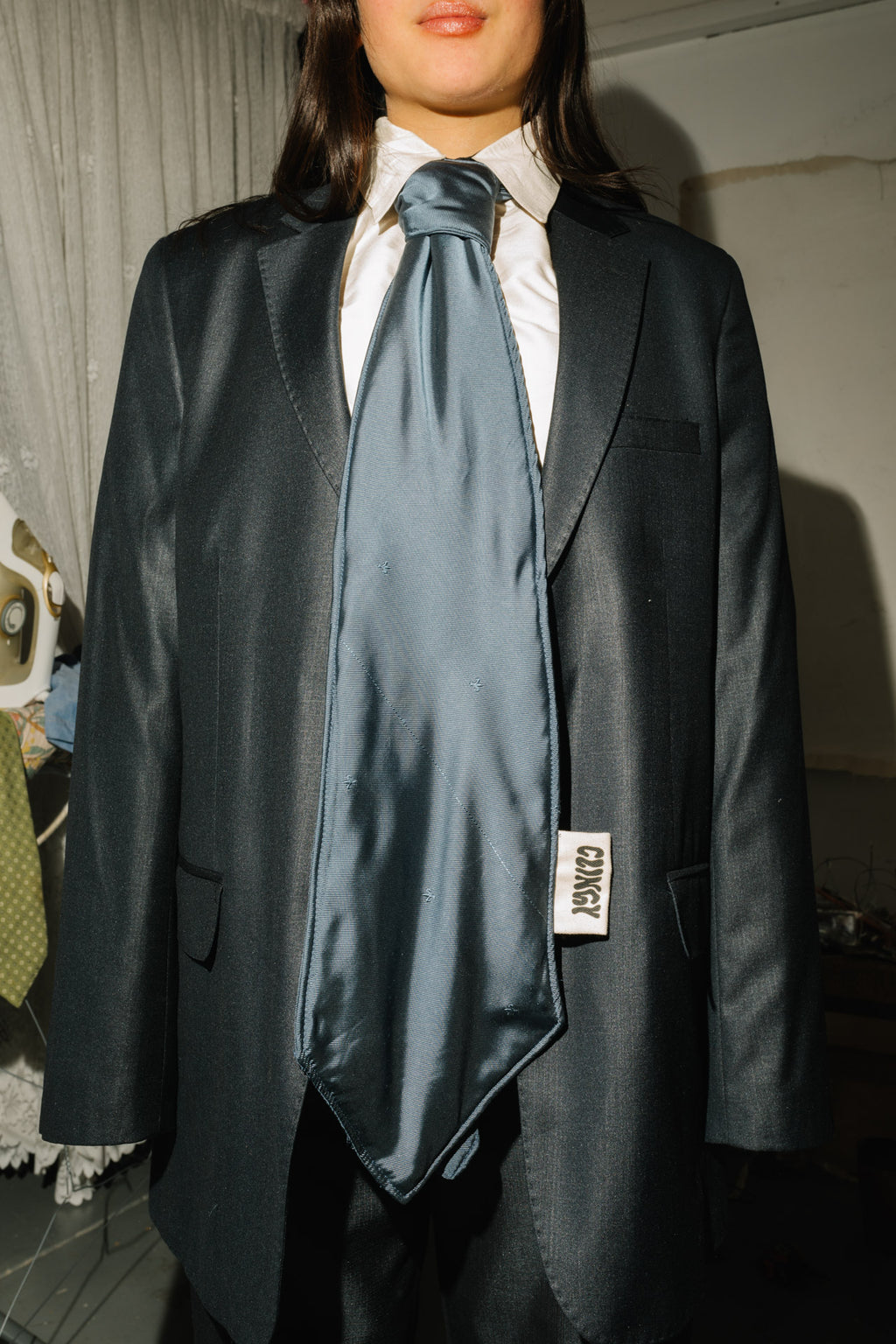 Big Boss Tie Clinger - Dark Grey image 2